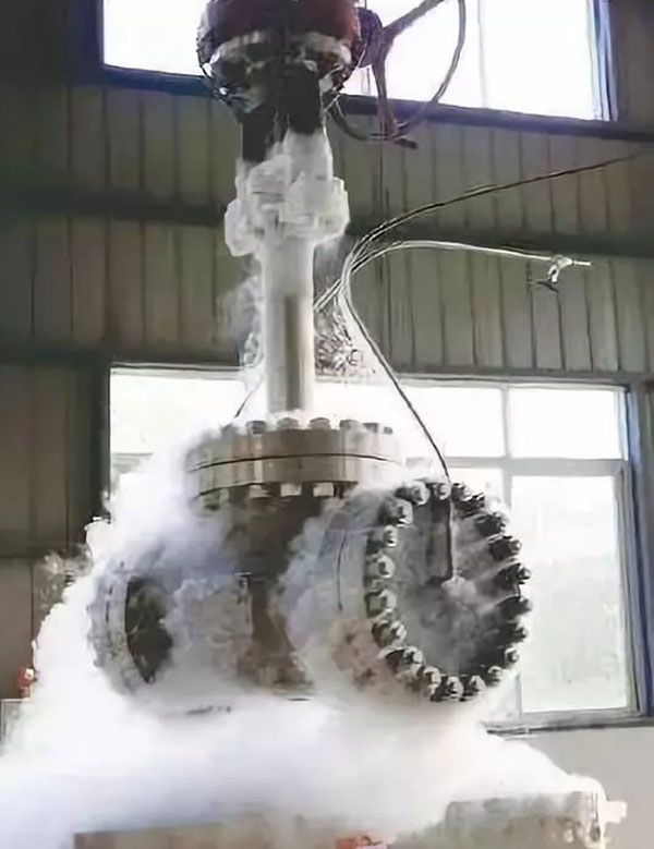 �͜��y�T������̎����(ji��n)��