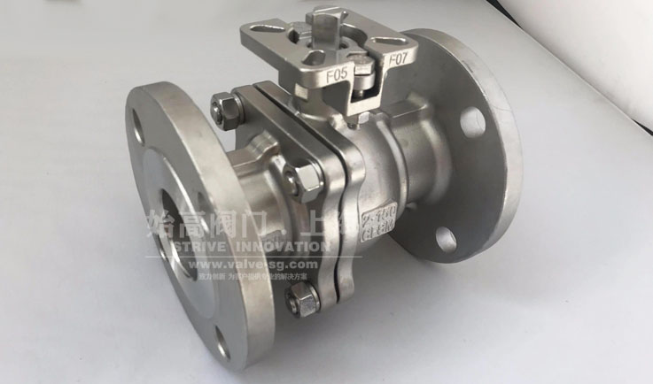 150LB����(bi��o)��ƽ�_(t��i)���y�DƬ